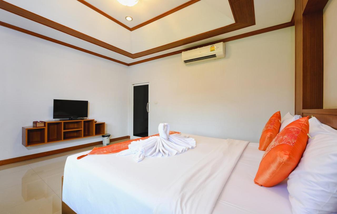 Phuket Airport Villa Ban Bo Han Exterior photo